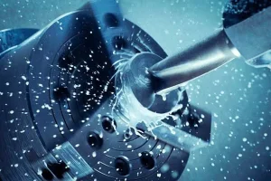 CNC-Lathe-in-plastic-injection