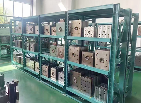 Precision mold tooling